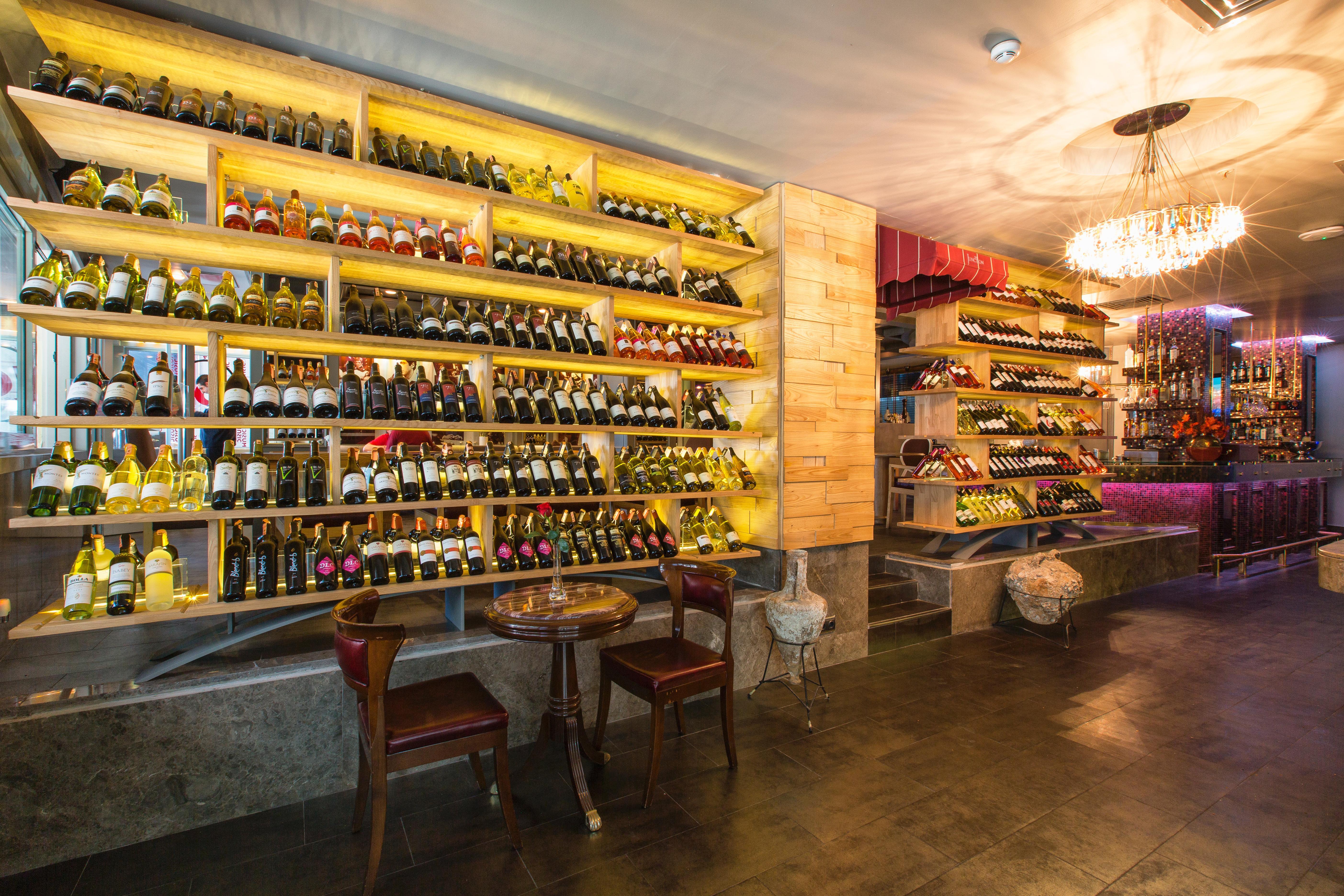 Ramada By Wyndham Istanbul Pera Taksim Hotel Kültér fotó The wine cellar at the restaurant